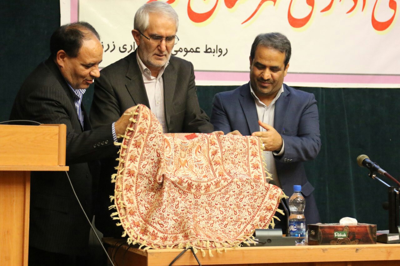 سامانه ارتباط آسان با فرماندار زرند،راه اندازی شد