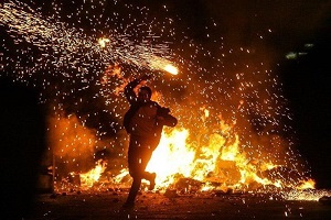 چگونه بدون ترقه بازی هیجانات چهارشنبه سوری را تخلیه کنیم؟