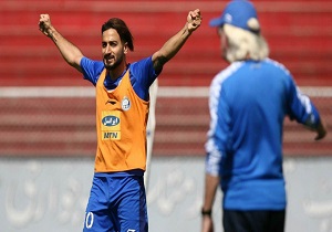 خرید موفق استقلال از این تیم جدا می‌شود