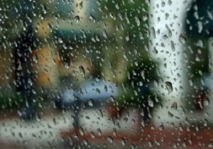 بارش بیش از ۱۶ میلی متر باران در آبیک/کاهش ۵ تا ۸ درجه‌ای دما در استان قزوین
