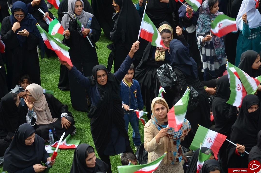 عکس&zwnj;هایی از حضور رئیس جمهور در کنگان