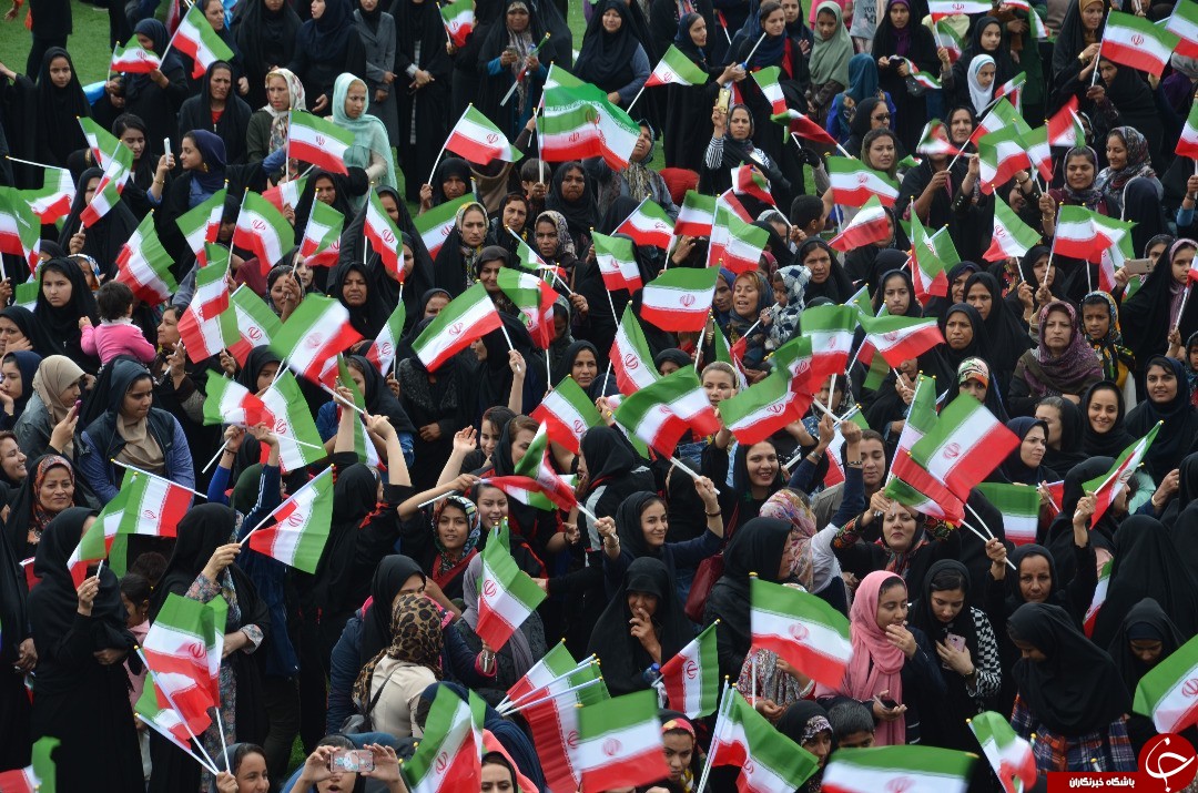 عکس&zwnj;هایی از حضور رئیس جمهور در کنگان