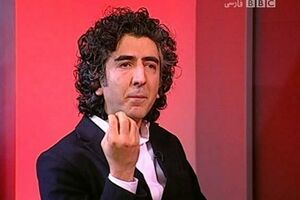مسیح علینژاد متخصص استفاده از تاکتیک گروگان‌گیری عاطفی از مخاطب است