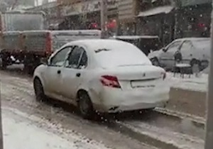 بارش برف در شهرستان خدابنده + فیلم