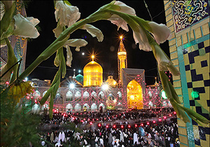 خانه تکانی و گلباران حرم رضوی
