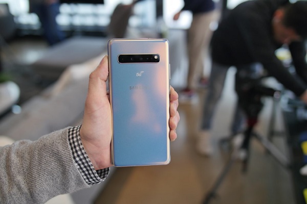 سرعت دانلود با نسخه 5G گلکسی S10 چقدر خواهد بود؟