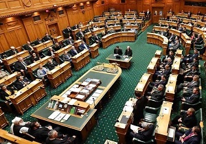 قرائت قرآن در پارلمان نیوزیلند به احترام قربانیان حمله تروریستی مساجد این کشور