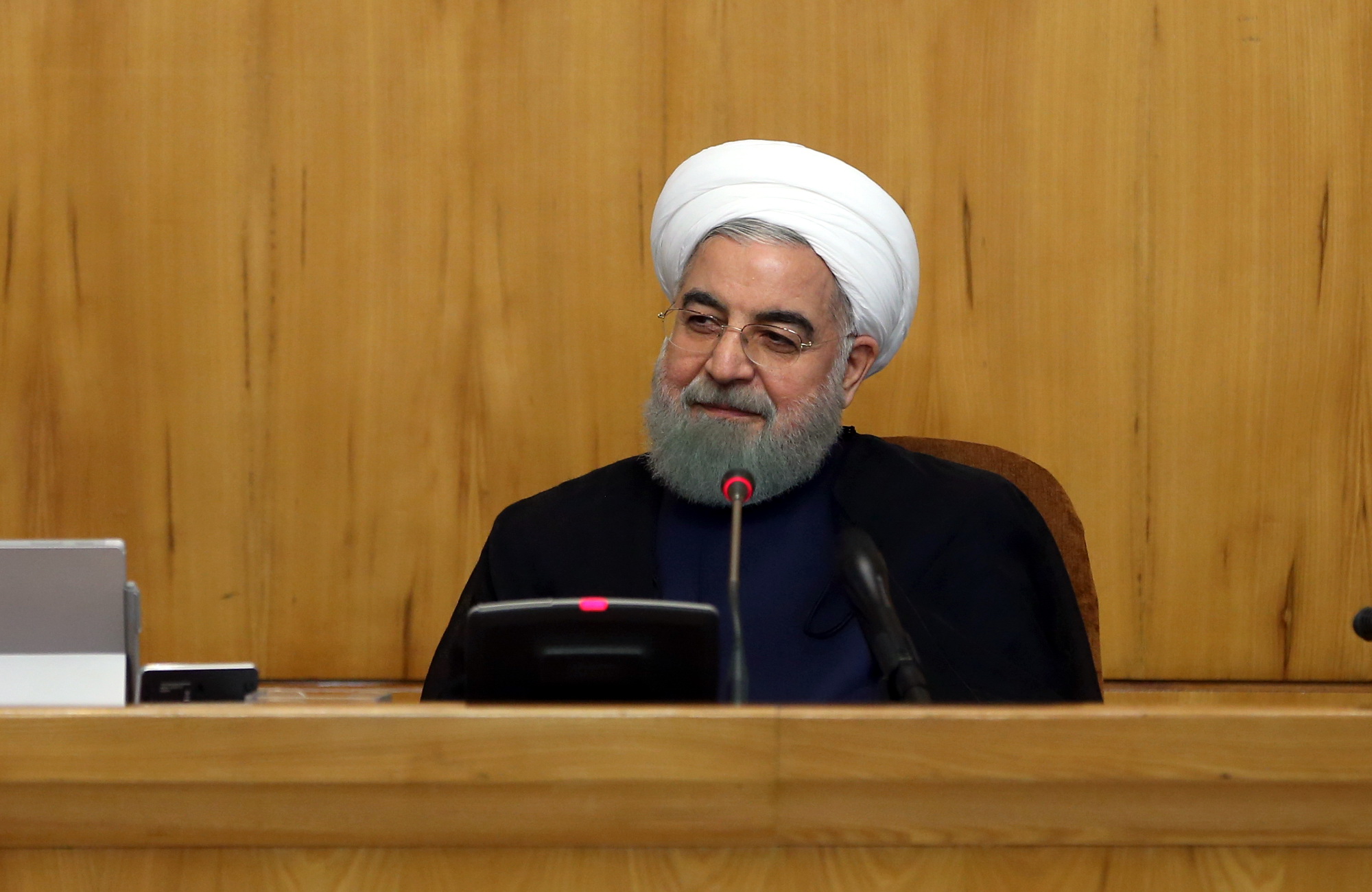 روحانی &laquo;قانون بودجه سال ۱۳۹۸ کل کشور&raquo; را برای اجرا ابلاغ کرد