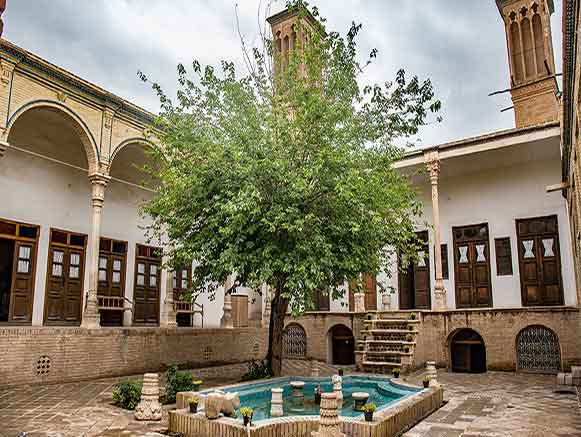 گفت&zwnj;وگو// کاظمی//مذاکره شهرداری با ارتش برای تملک زمینی در پاستور