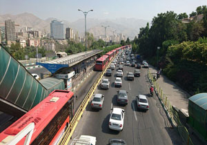 گفت&zwnj;وگوی 13 فروردین / کاظمی/پل&zwnj;های عابر خیابان آزادی مجهز به آسانسور می&zwnj;شوند