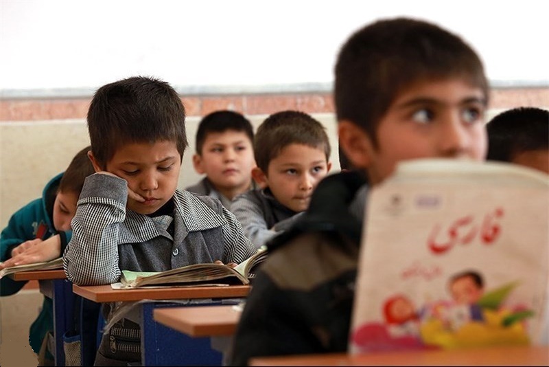 تحصیل رایگان 500 هزار کودک افغانستانی در ایران
