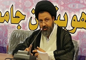 ایام اعتکاف بهترین فرصت برای خلوت کردن با معبود خود است