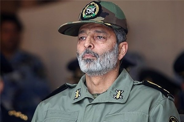 سرلشکر موسوی از تیپ ۴۵ نیرو مخصوص نیروی زمینی بازدید کرد