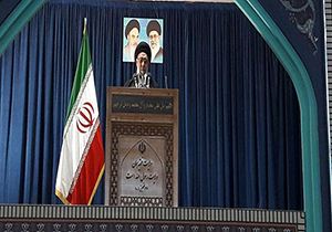 جدا کردن مردم از روحانیت از برنامه های مهم دشمن است