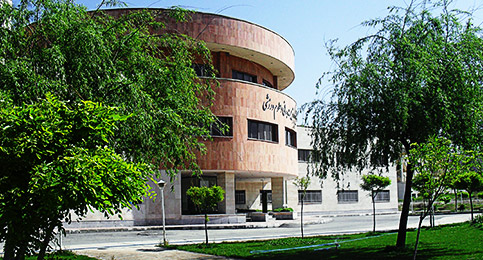 دانشگاه خوارزمی هسته اصلی تربیت معلم/ بودجه نامناسب سد راه پیشبرد برنامه های دانشگاه