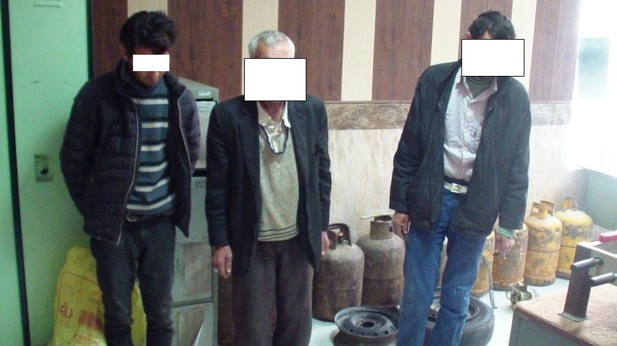 هوشیاری پلیس سارق شیشه ای را گرفتار کرد