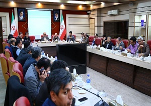 دریافت مطالبات دستگاه‌ها نباید به روند تولید آسیب بزند