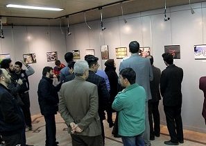 امیدواریم با برگزاری نمایشگاه های عکس بتوانیم مردم را با هنر عکس و عکاسان پیوند بزنیم