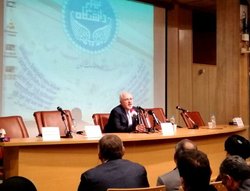نمی توانیم پشت سر مقاومت مردم پنهان شویم