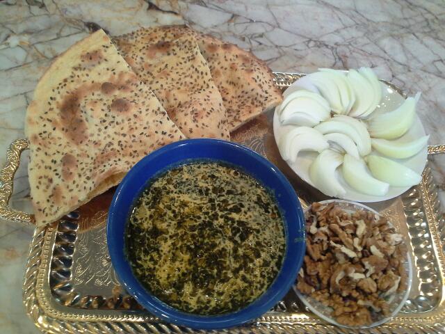 پیشگیری از آرتروز با «اشکنه قروتی کاشمر»/ زنان باردار مصرف این غذای خوشمزه را فراموش نکنند پیشگیری از آرتروز با «اشکنه قروتی کاشمر»/ زنان باردار مصرف این غذای خوشمزه را فراموش نکنند