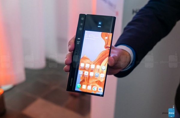 نمایشگاه MWC 2019 | هوآوی از تلفن هوشمند تاشو با فناوری 5G رونمایی کرد +تصاویر