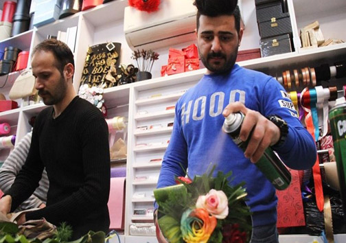 رونق بازار گل و شیرینی در روز مادر به روایت تصویر