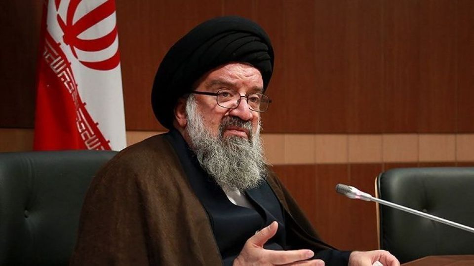 مردم سرمایه نظام اسلامی هستند/استکبار به دنبال انزوای مردم از صحنه انقلاب است