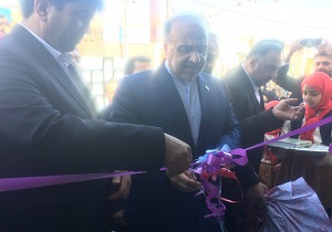 استخر شنای سر پوشیده خورشید میبد افتتاح شد