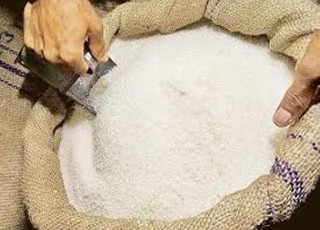 مشکلی برای تامین شکر مصرفی هم استانی‌ها وجود ندارد