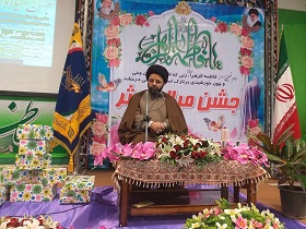 بانوان، مهمترین هدف جنگ نرم دشمنان هستند
