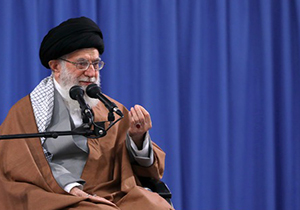 رهبر انقلاب: مناطق نفوذ دشمن را شناسایی کنید + فیلم