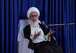 گرانی&zwnj;ها مربوط به دلار نیست مردم باید مقاومت کنند