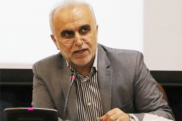 رفاه ناشی از تزریق بودجه دولتی و فروش نفت در کشور مطلوب نیست