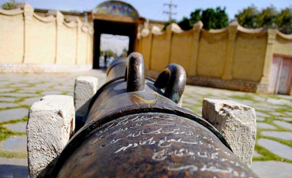 اولین نمونه&zwnj;های دوربین&zwnj;های امنیتی را در موزه عفیف آباد ببینید