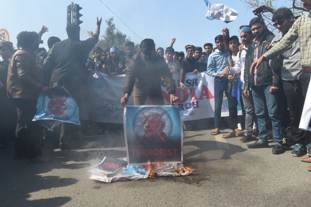 تصاویر روز: از کشف دندان غول پیکر ۲۷ هزار ساله تا تولد نوزاد ۲۵۰ گرمی
