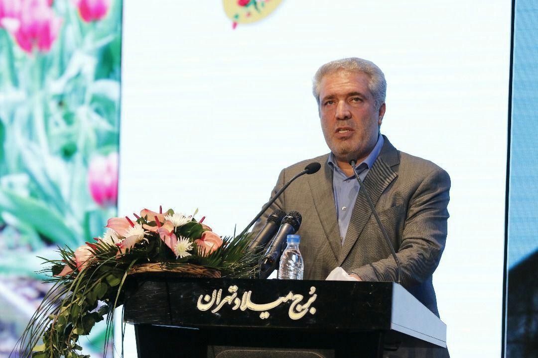 تکریم &laquo;نوروز&raquo; با هدف ترویج صلح و دوری از خشونت/ &laquo;نوروز&raquo; را باشکوه جشن بگیریم/ ظریف نشان نوروز را به &laquo;محمد میرشکرایی&raquo; اهدا کرد