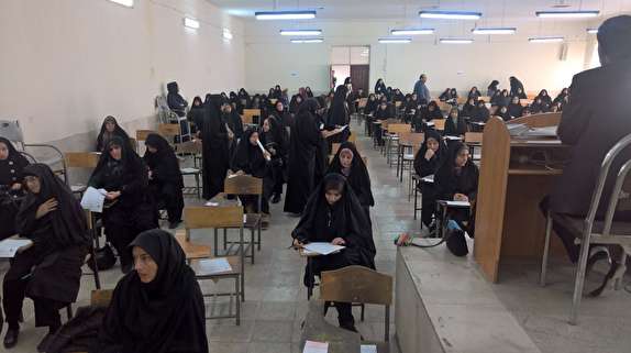 برگزاری آزمون سراسری حفظ و مفاهیم قران کریم دراستان مرکزی / شرکت بیش از ۵ هزار و ۵۰۰ نفر