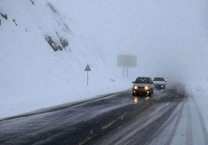 احتمال ریزش بهمن در محور‌های کوهستانی و برف گیر مازندران