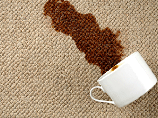 چگونه لکه چای را از روی ظرف، لباس و فرش پاک کنیم؟