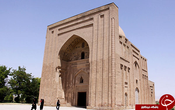 لیستی جذاب و متفاوت از مکان های دیدنی مشهد
