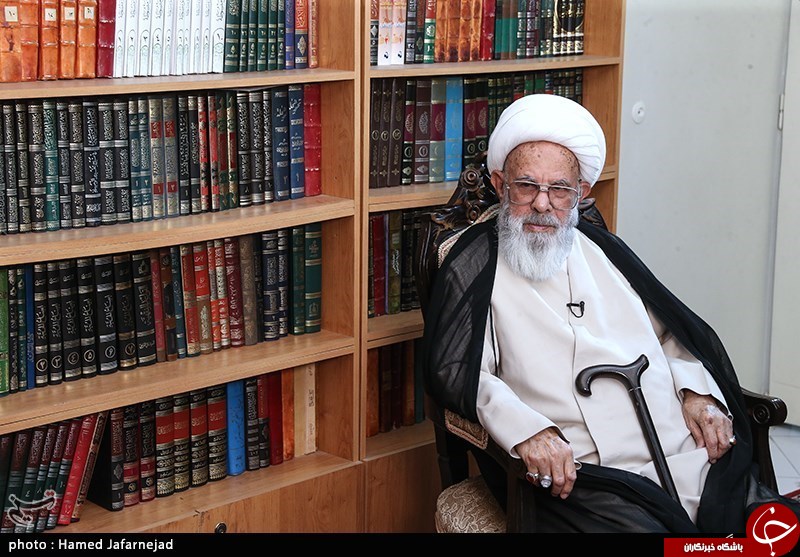 واکنش امام به فوت فرزندش/ ماجرای تذکر آیت&zwnj;الله سیستانی به بنی&zwnj;صدر/ آیت&zwnj;الله خامنه&zwnj;ای به خوبی کشور را اداره کرده&zwnj;اند