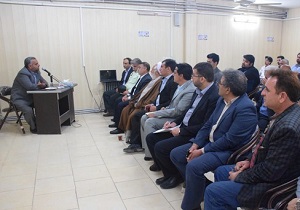 جلسه هم اندیشی فعالین هنر صنعت سفال و سرامیک / فعالیت ۲۰ کارگاه سفالگری در میبد