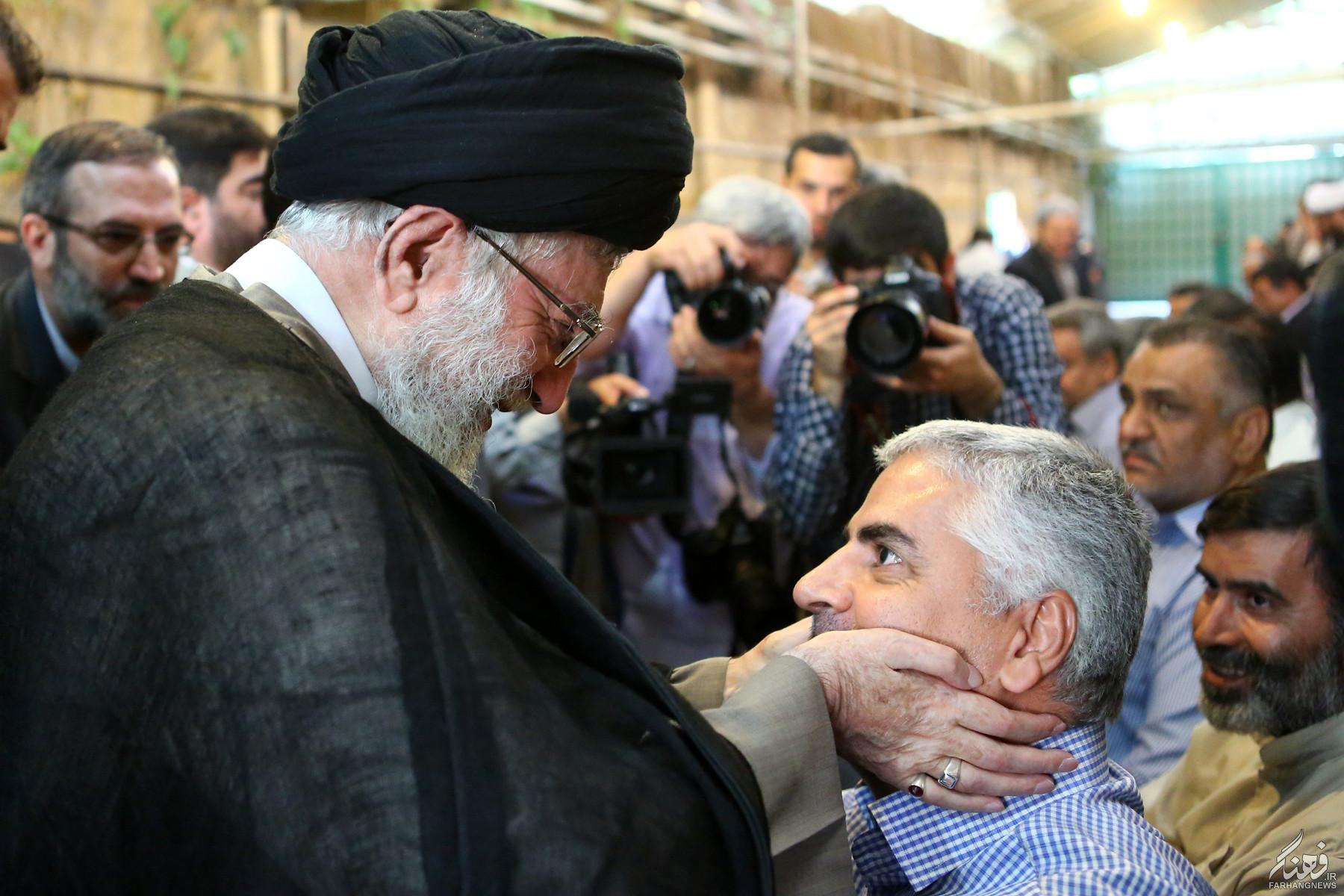 لحظاتی از دیدار رهبر انقلاب با جانبازان +فیلم