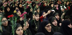 اجتماع بزرگ بانوان مهدوی در حرم رضوی برگزار می‏‌شود