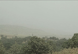 نمونه برداری از کانون ریزگرد‌ها در فارس