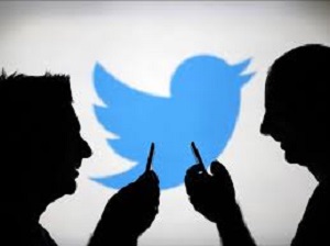 توئیتر امکان دسترسی به اطلاعات کاربرانش را فروخت
