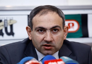 رهبر حزب مخالف ارمنستان رسما نامزد نخست‌وزیری شد
