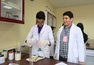 برگزاری رقابت های آزمایشگاهی مدارس با حضور دانش آموزان خوزستانی