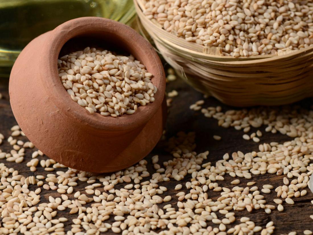 اگر شیر دوست ندارید، این ماده ی غذایی را بخورید!/ چرا موقع خواب عطسه نمی&zwnj;کنیم؟ / چربی سوز ترین شربت خانگی دنیا/درمان بیماری&zwnj;ها با حجامت