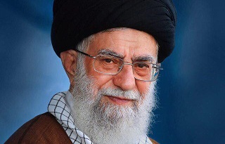 رهبر انقلاب خطاب به وزیر کار: من اگر جای شما بودم یقه خودم را در هیات دولت پاره میکردم +فیلم